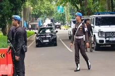 Usai Bertemu Jokowi,...