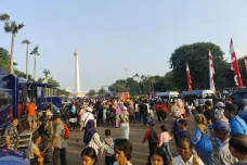 Jalan Kaki dari Tugu...