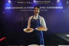 Pendidikan Chef Devina,...