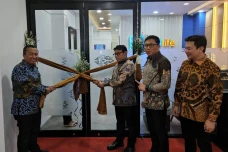 Dari Proteksi ke Perhatian:...