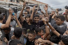 Rakyat Palestina Rayakan...
