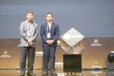 Arsari Tambang Luncurkan...