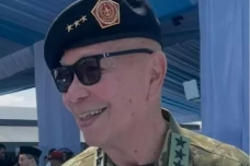 Profil Letjen TNI Glenny...