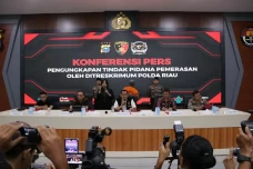 Polda Riau Tangkap Pelaku...