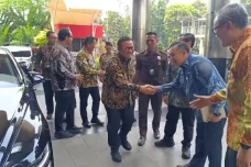 Datang ke Kantor KPK,...