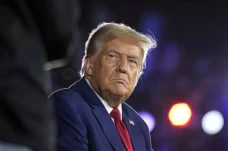 Trump Ancam Intervensi...