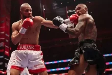 Duel Ulang Chris Eubank...