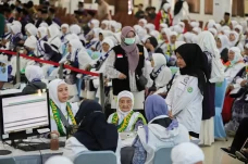 Legislator PDIP: Ongkos...