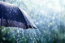 Wudu dengan Air Hujan,...