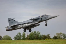 Ukraina Beli 150 Jet...