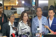 5 Jam Diperiksa Polisi,...