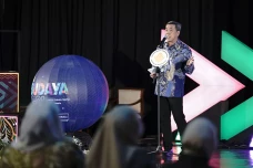 Kemenbud Luncurkan Budaya...