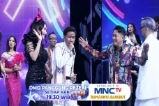 Si Kembar Beraksi di...