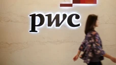 PwC Resmi Buka Hub di...