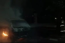Mobil JakLingko Terbakar...