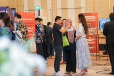 Parade Raksasa Teknologi:...
