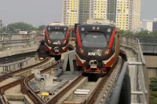 LRT Dukuh Atas-Harjamukti...