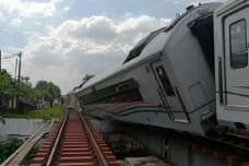 Kereta Anjlok Terus...