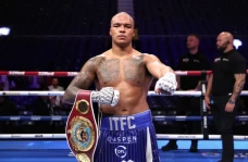 Fabio Wardley Juara...