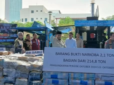 Prabowo Hadiri Pemusnahan...