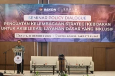 Hadirkan Layanan Publik...