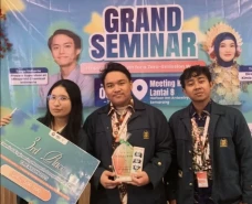 Mahasiswa ITB Teliti...