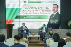 Gelar Forum Bisnis,...