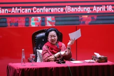 Megawati Menangis Kenang...