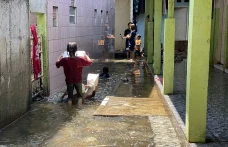 3 Hari Dilanda Banjir,...