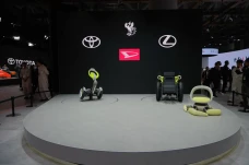 Toyota Kenalkan Kendaraan...