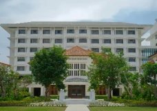 Hotel Legendaris Ini...