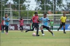 Tren Positif Sepak Bola...