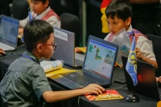 Dukung Generasi Cerdas,...