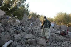 Gempa Guncang Afghanistan,...