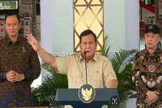 Presiden Prabowo Minta...