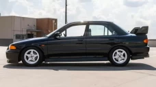 Mitsubishi Lancer Evolution...