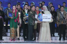 Duta DPD Dorong Anak...