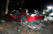Tewas Akibat Pintu Mobil...