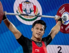 Prabowo Angkat Lifter...