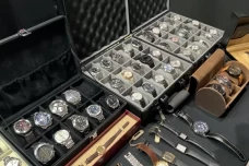 Jam Tangan Antik Jadi...