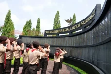 Susunan Upacara Bendera...
