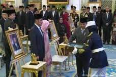 Penganugerahan Gelar...