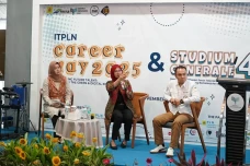 Studium Generale Wisuda...