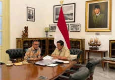 Pertemuan Prabowo dan...