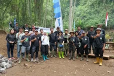 Bakti BCA Perkuat Ketahanan...