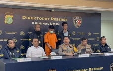 Pemuda Aniaya Pacar...
