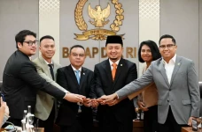 Daftar Lengkap Pimpinan...