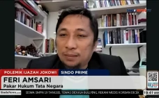 Feri Amsari Sarankan...