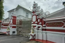 48 WNI Ditangkap Otoritas...