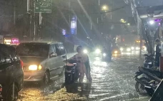 Banjir di Kemang Sangat...